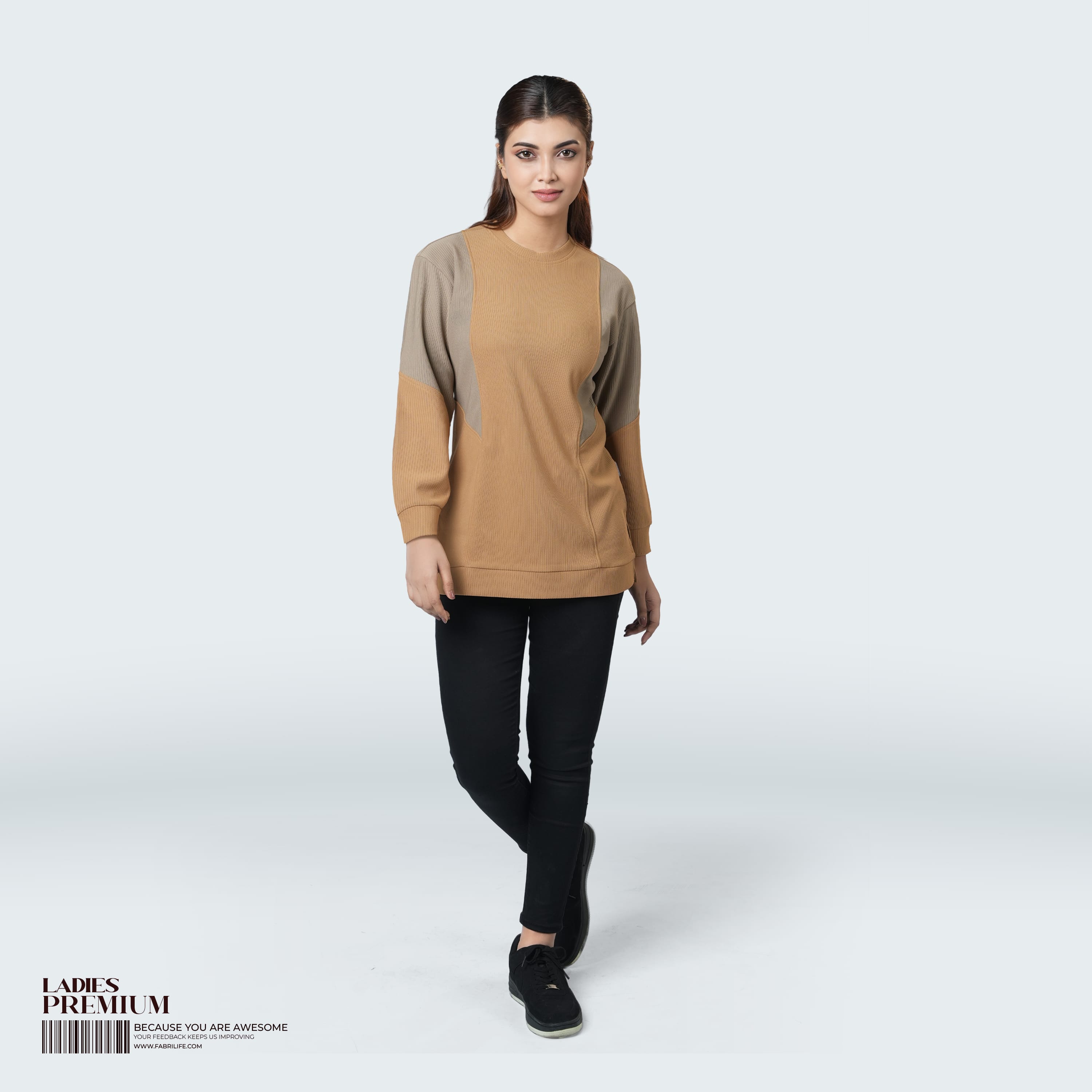 Woman Premium Sweatshirt - Prominine